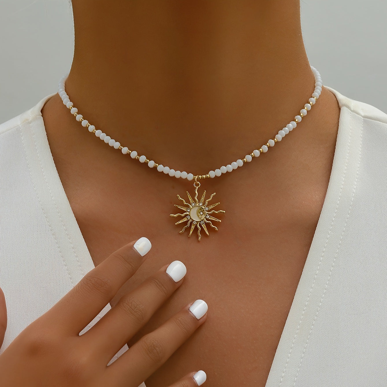 Fashionable All-match Rhinestone Dripping Sun Necklace