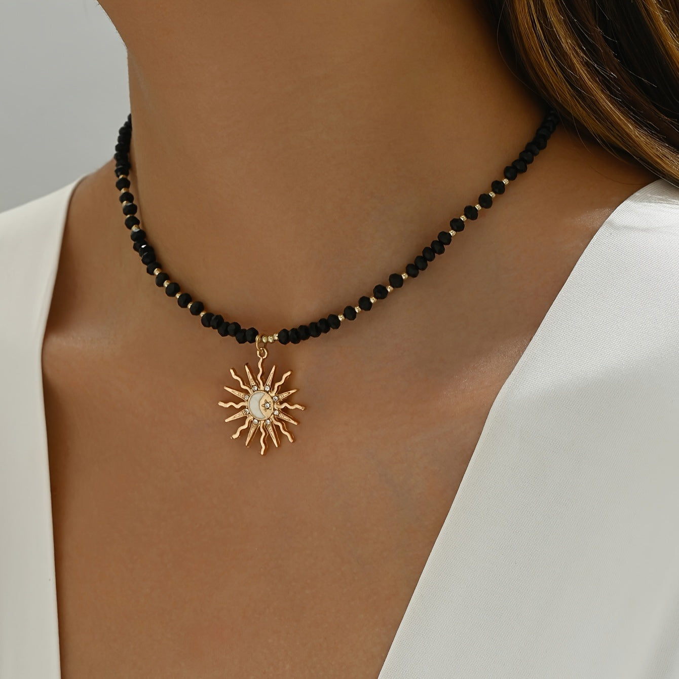 Fashionable All-match Rhinestone Dripping Sun Necklace