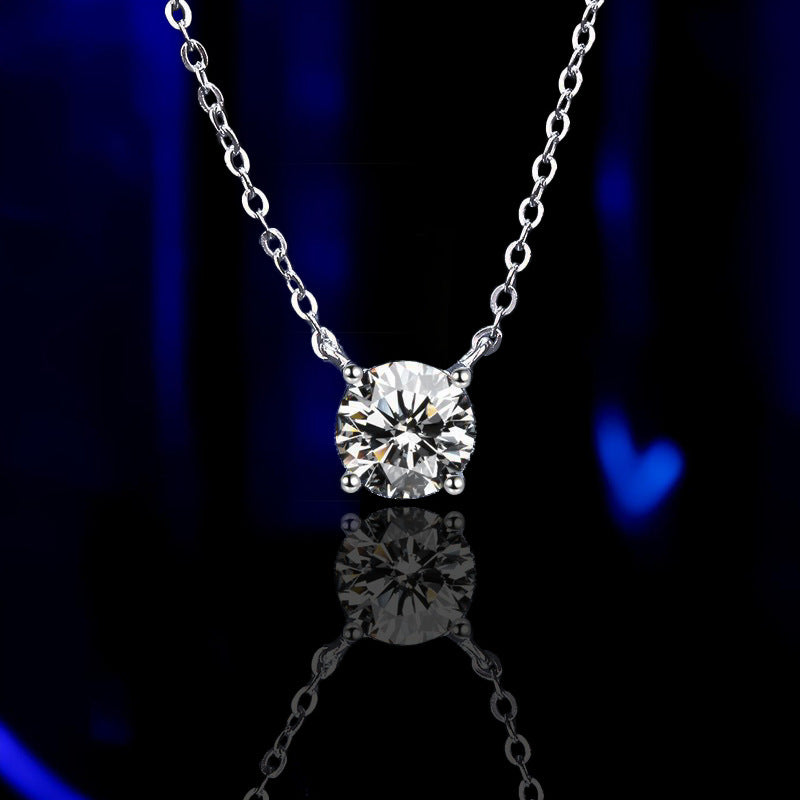 Light Luxury Four-claw S925 Sterling Silver Moissanite 1 Karat Necklace For Women